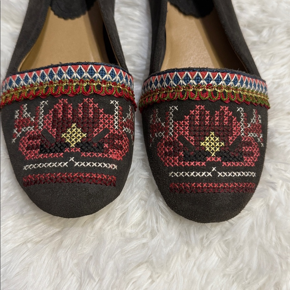 Latigo Basia Black Suede Embroidered Loafers Slip-On Flats Size 7.5M - Picture 2 of 14